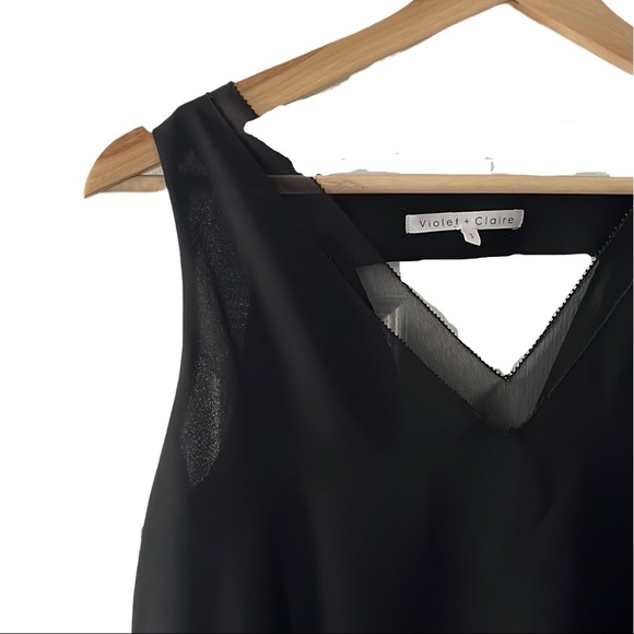 Violet & Claire sleeveless blouse - Picture 3 of 4